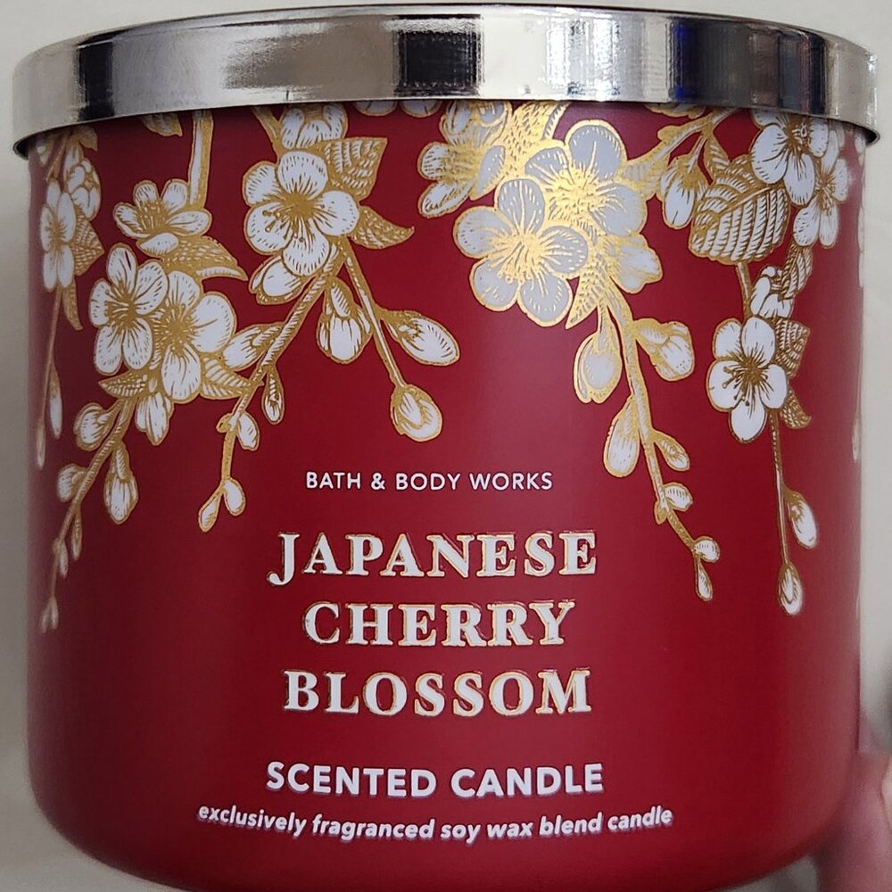 Bath and Body Works JAPANESE CHERRY BLOSSOM 3-Wick Candle 14.5 Ounce